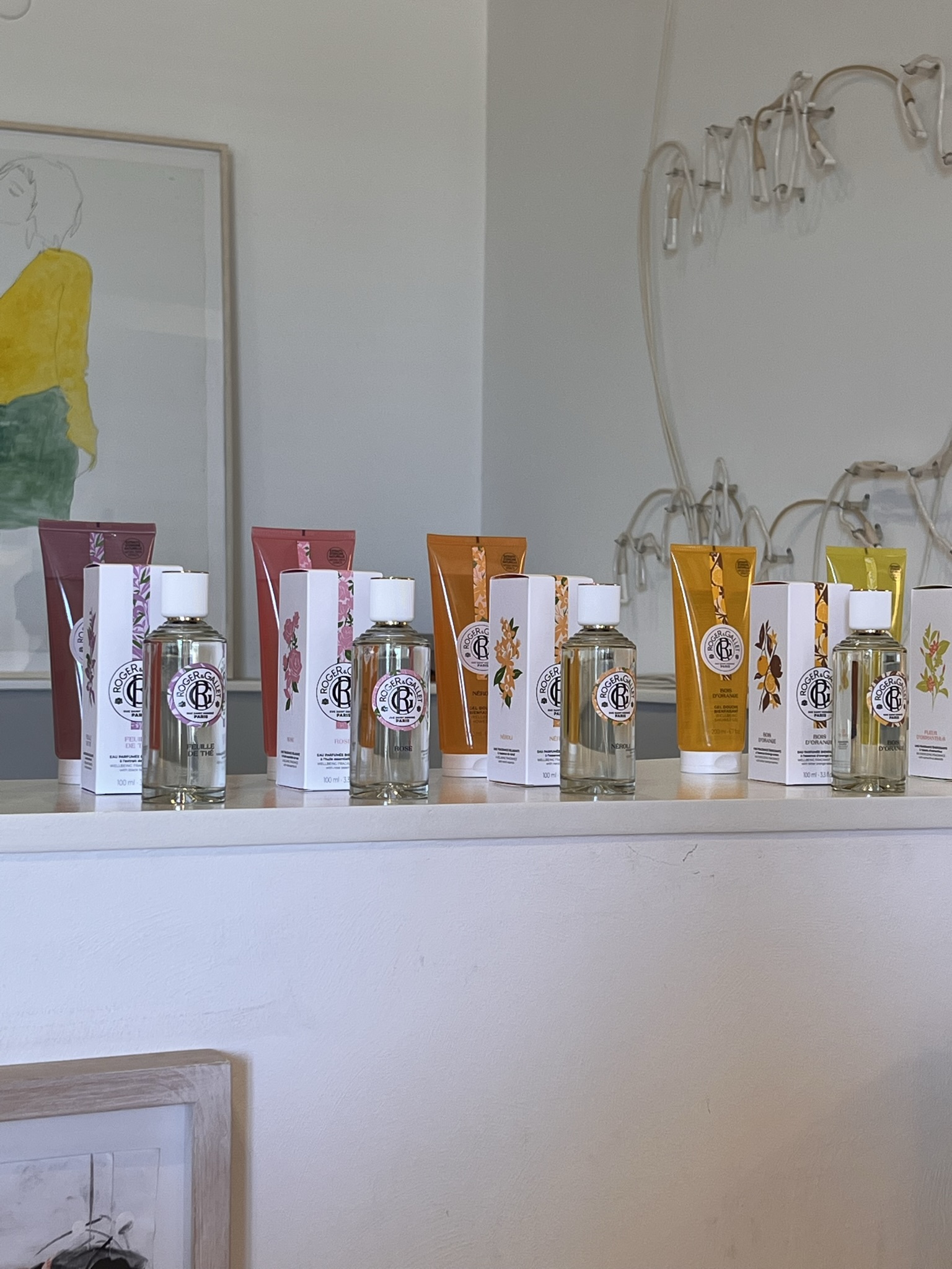 Beauty News: Roger & Gallet Fragrant Water Collection. All you need to know about their new fragrant water launched in 2022. FLEUR DE FIGUIER, ROSE and GINGEMBRE ROUGE are a must try. 9