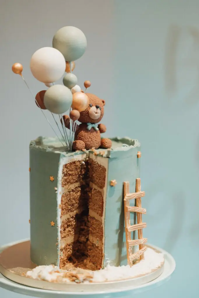 OH, BABY! My Dreamy Gender Neutral Baby Shower Theme. Delicious Teddy Bear Cake, Water Green Color Palette and historical venue at L'Hôtel Restaurant du Parc des Eaux-Vives from 1750. 