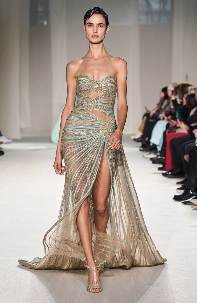 Your Spring/Summer 2023 Mast-have Fashion Items. Comfortable Ballerinas, sexy see-through designs and asymmetrical cuts. 14 Your Spring/Summer 2023 Mast-have Fashion Items. Comfortable Ballerinas, sexy see-through designs and asymmetrical cuts.