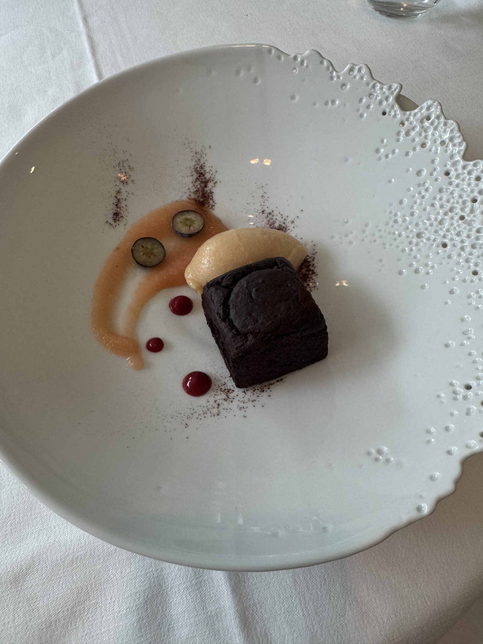 What you need to know about my life-changing stay at Clinique La Prairie in 2025. An honest review of the World’s most famous Revitalisation (longevity) Program in Montreux, Switzerland. 34 food at clinique la prairie
