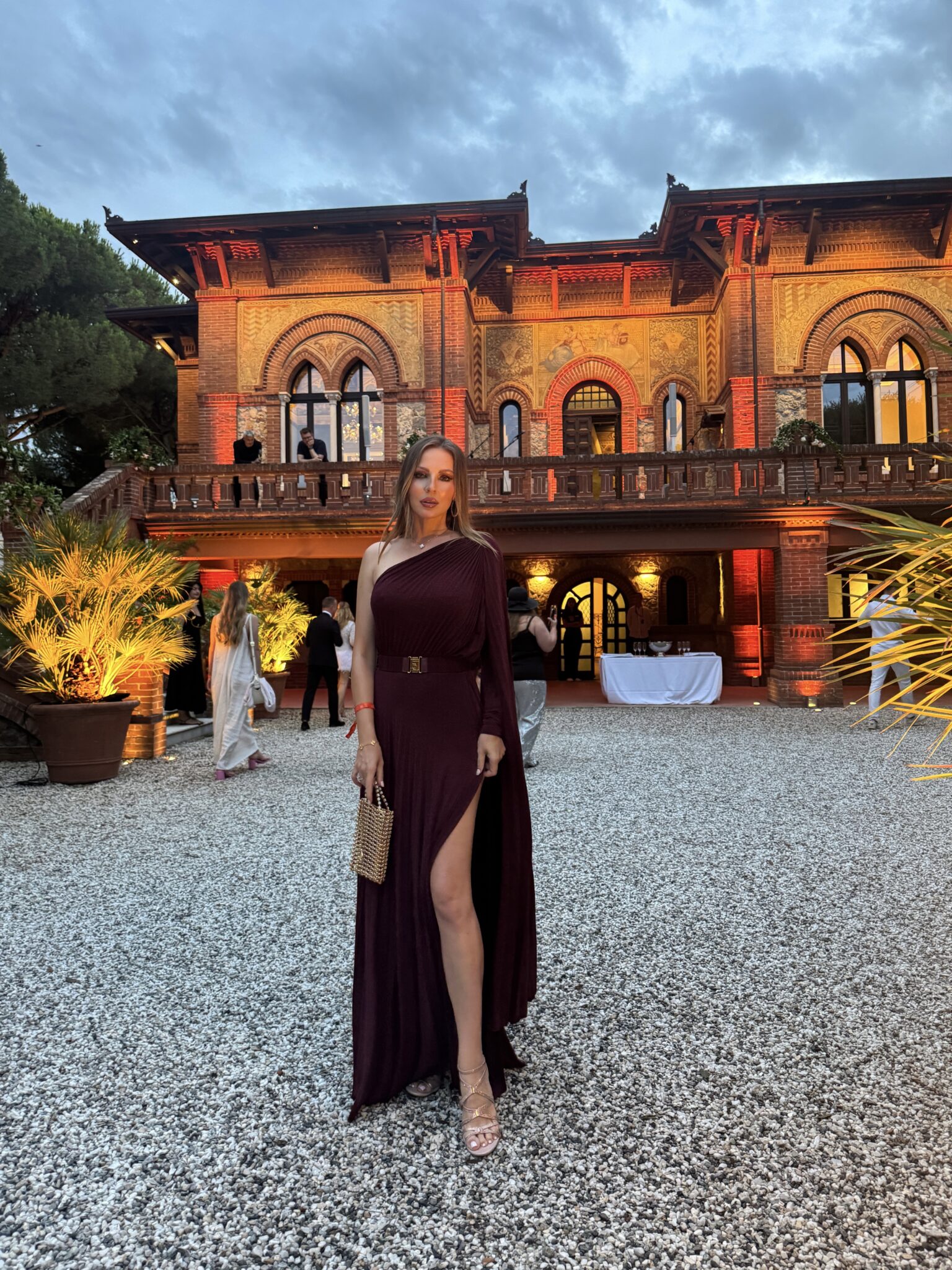 A Golden Night in Forte dei Marmi. Gala Stravagante by Big Art Festival at Villa Alpebella featuring incredible Will Smith and Matteo Bocelli. 4 A Golden Night in Forte dei Marmi. Gala Stravagante by Big Art Festival at Villa Alpebella featuring incredible Will Smith and Matteo Bocelli.