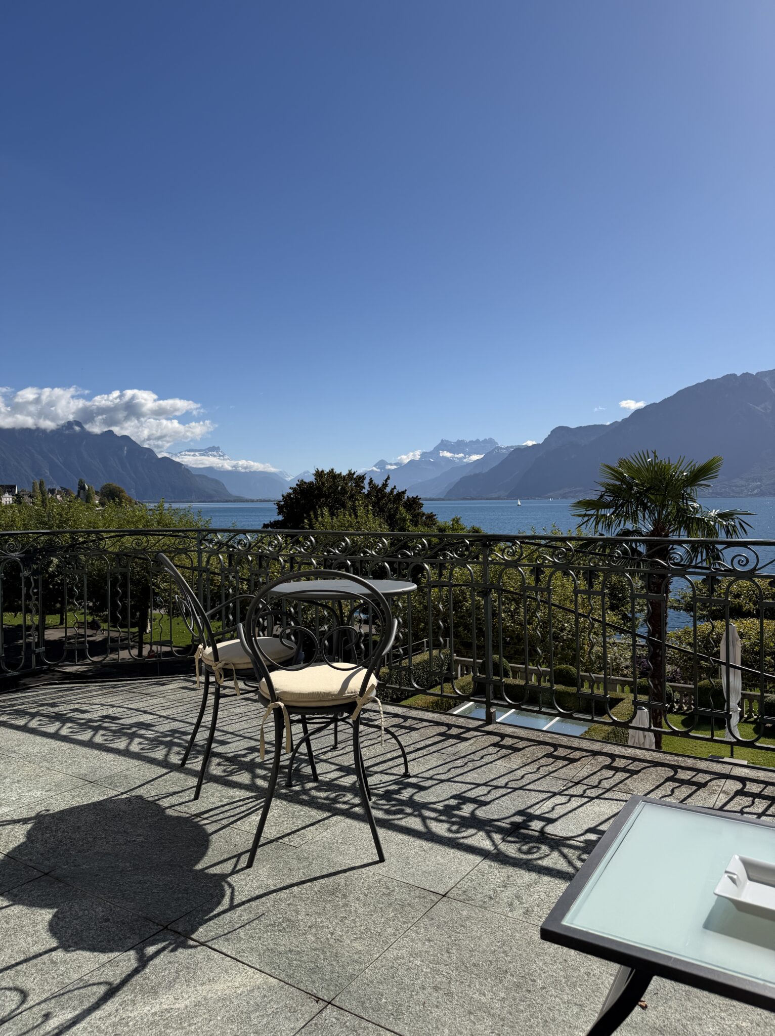 Hotel des Trois Couronnes in Vevey – A Timeless & Luxurious Palace on the Shores of Lake Geneva | Review by Swiss Influencer Bella Zofia | The #1 Hotel in Vevey. 15 Nestled on the Swiss Riviera in Vevey, Hôtel des Trois Couronnes represents a blend of heritage, luxury, and serenity. Facing the shimmering waters of Lake Geneva with the Alps towering beyond, it offers guests more than just a place to stay—it offers an experience steeped in culture, elegance, and personalised comfort. I stayed in the hotel with my husband, and I wanted to focus on a wellness stay, filled with spa time, massages and rejuvenating time by the lake. It turned out that it was the perfect location for this style getaway. A place that is tranquil, yet elegant, beautiful and with this beautiful Palace aura.