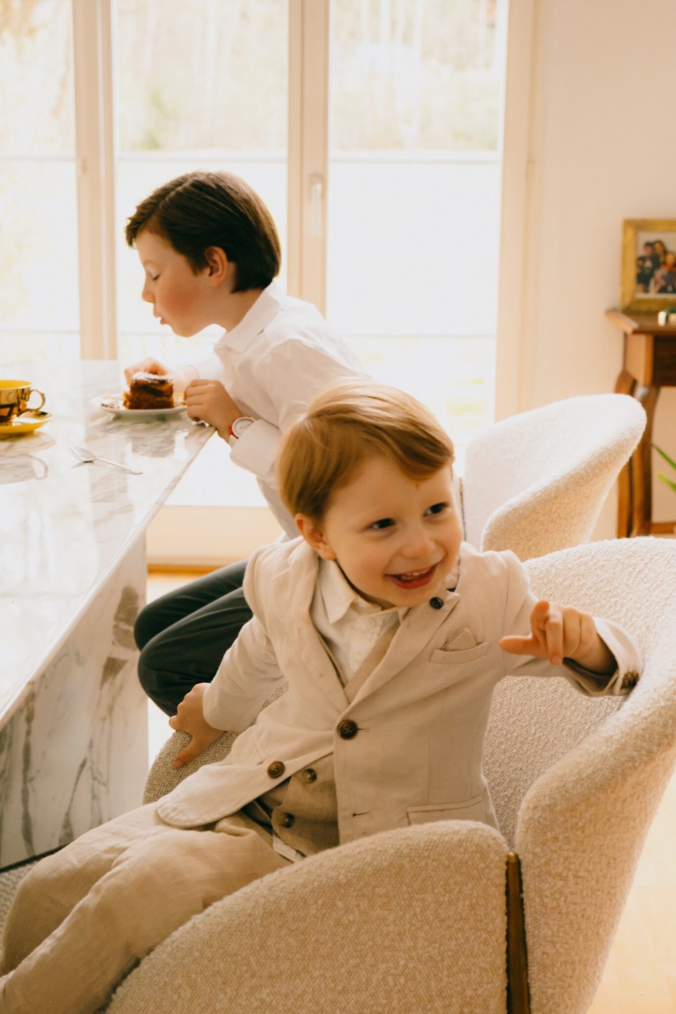 From Garden to Table: 10 Elegant Family Photoshoot Ideas You’ll Want to Copy in 2026. Bella Zofia's family album. 3 From Garden to Table: 10 Elegant Family Photoshoot Ideas You’ll Want to Copy in 2026. Bella Zofia's family album.