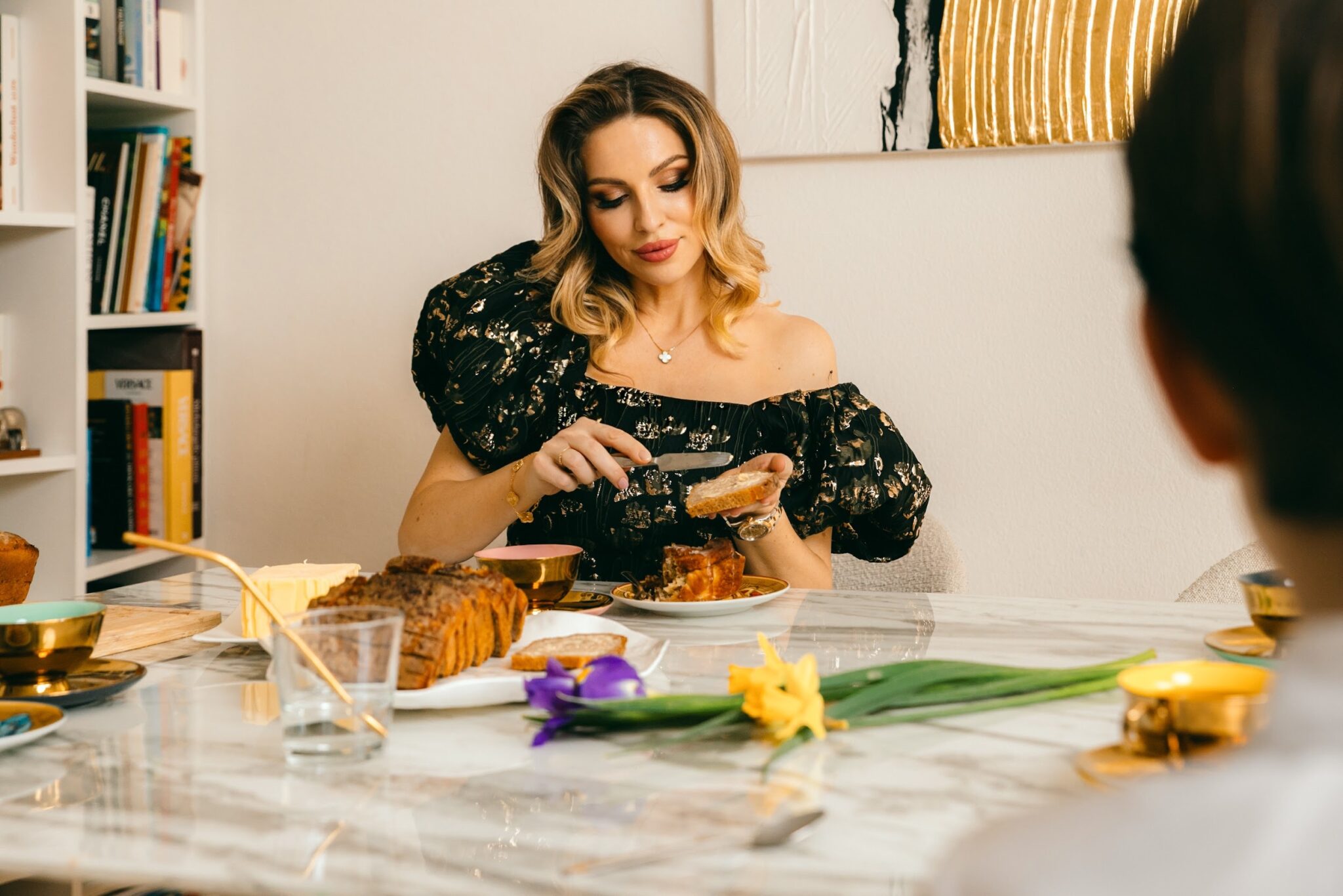 From Garden to Table: 10 Elegant Family Photoshoot Ideas You’ll Want to Copy in 2026. Bella Zofia's family album. 7 From Garden to Table: 10 Elegant Family Photoshoot Ideas You’ll Want to Copy in 2026. Bella Zofia's family album.